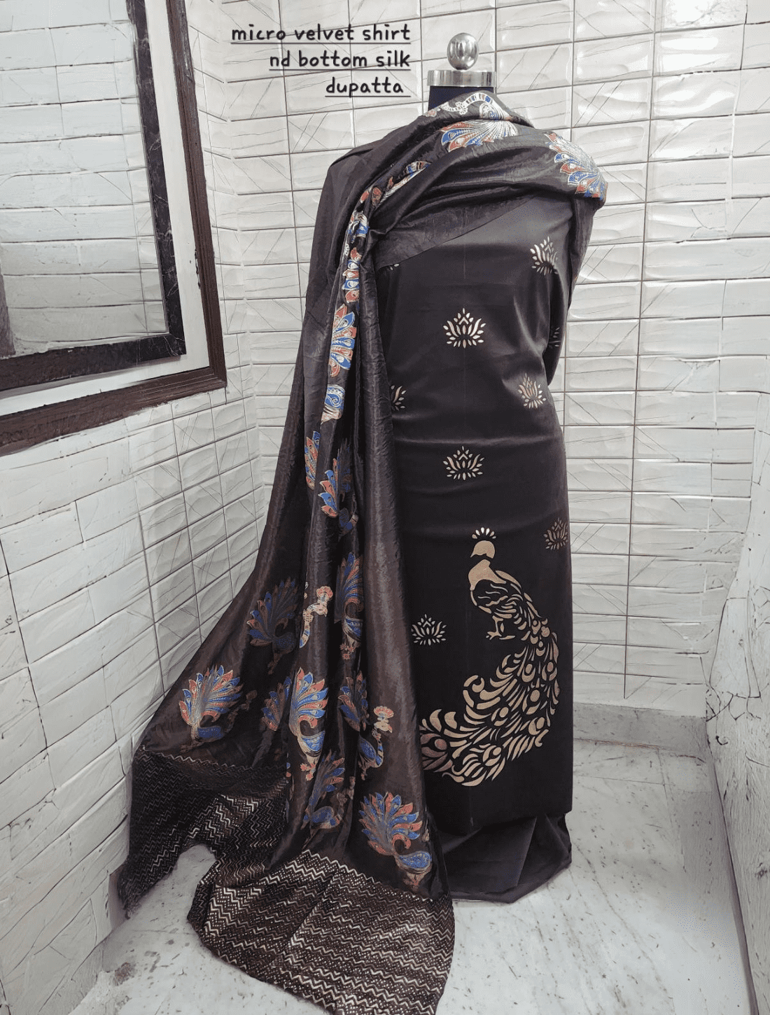 Exquisite Foil Print Cotton Suit Set