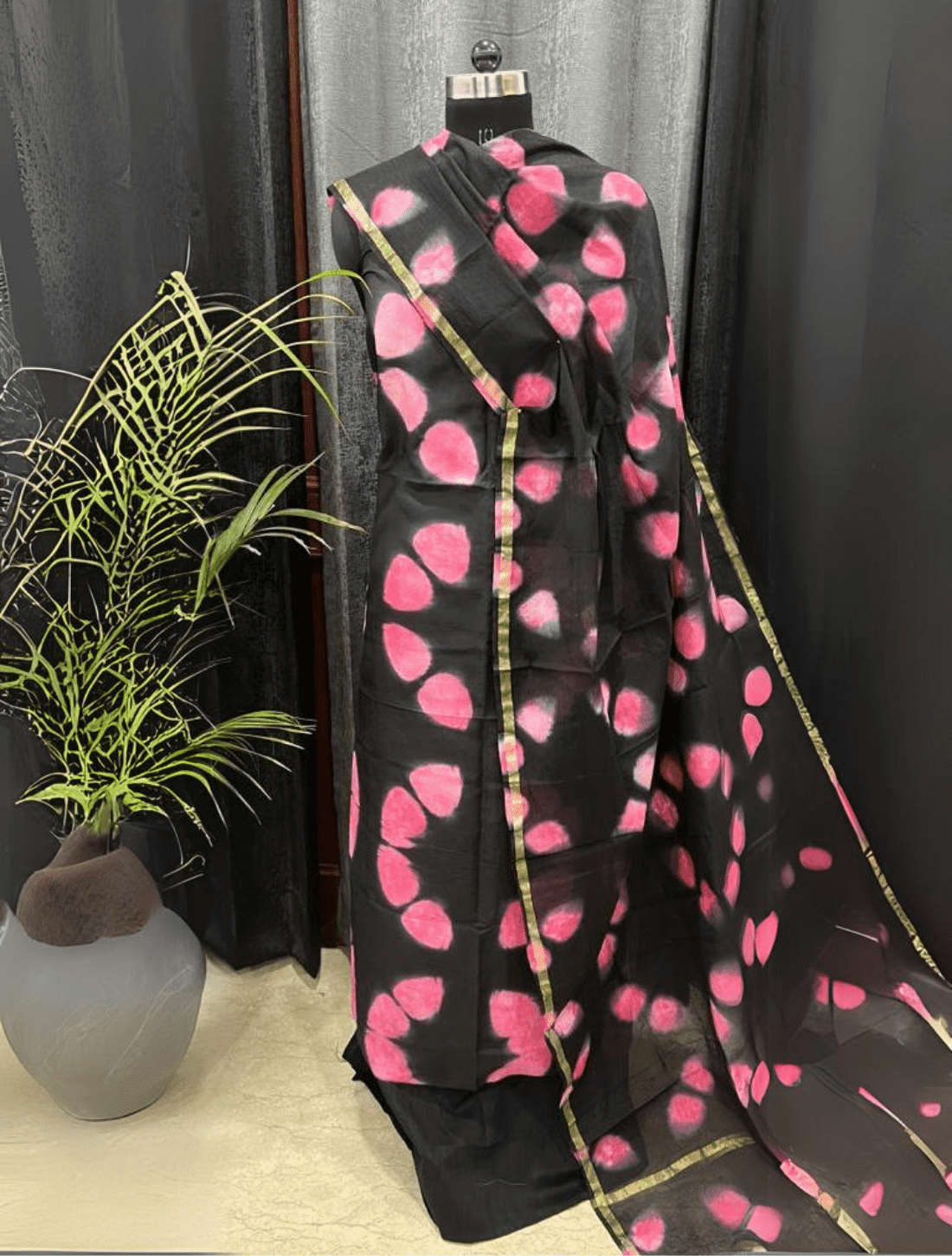 Stylish Hand-Painted Cotton Suit & Dupatta Combo
