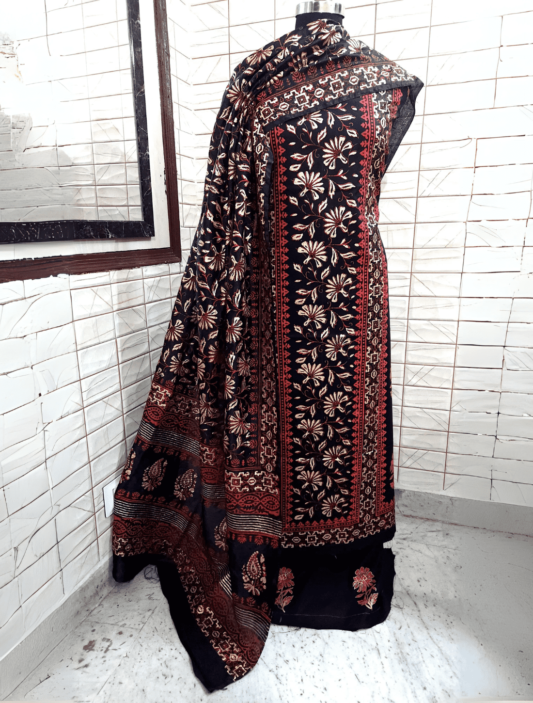 Elegant Cotton Silk Kurta Set with Luxurious Silk Dupatta