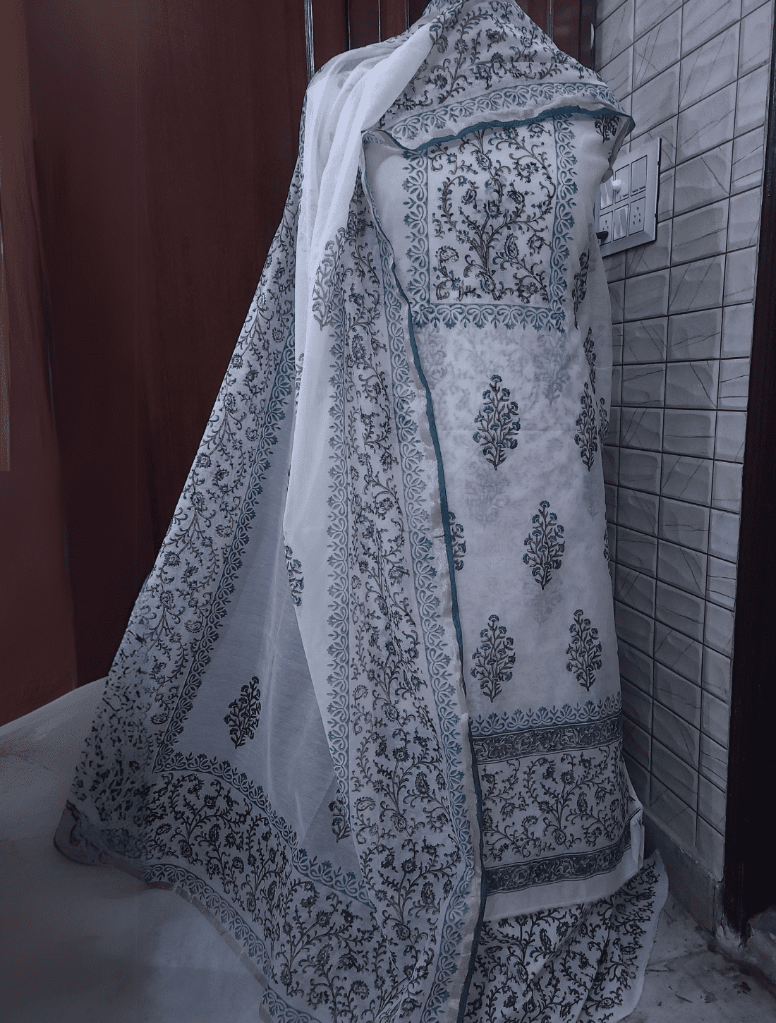 Designer Chanderi Kurta with Cotton Bottom and Beautiful Chanderi Dupatta