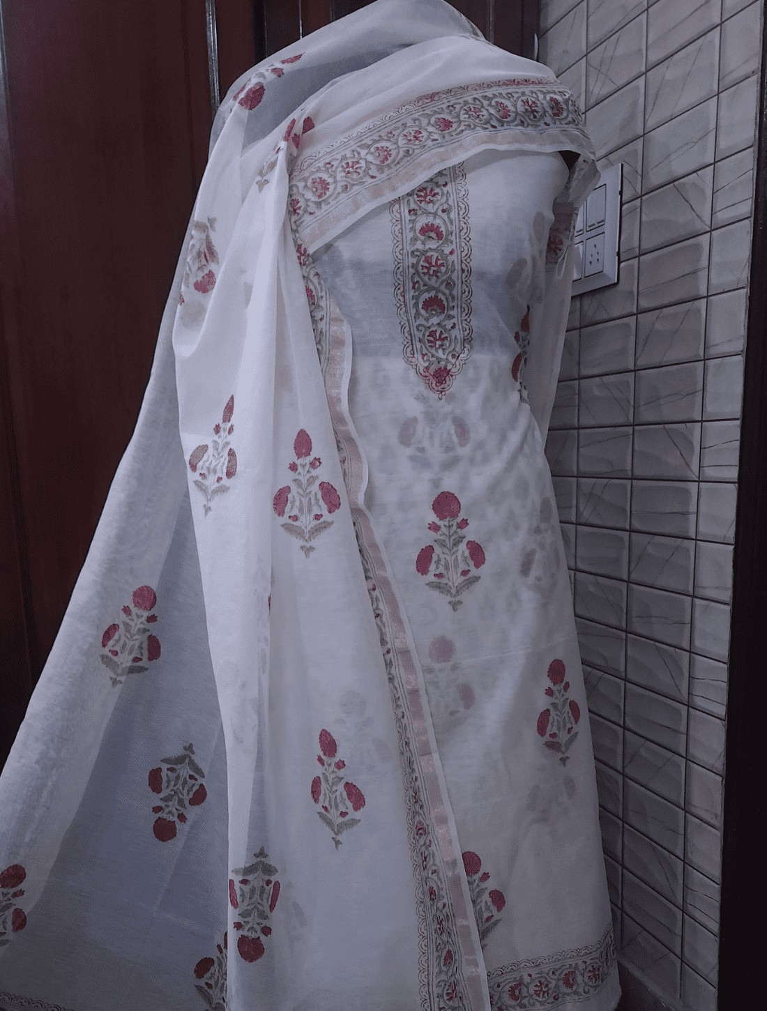 Festive Chanderi Kurta with Cotton Bottom and Elegant Chanderi Dupatta